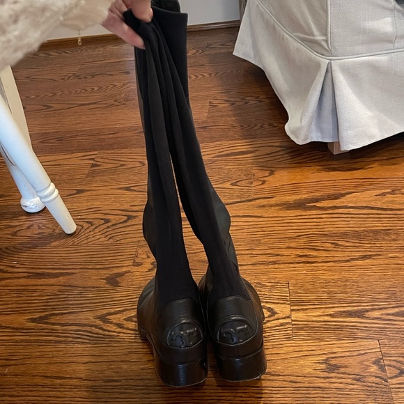 Tory Burch Caitlin Stretch Leather Boot in Black - Size 8.5 - Picture 8 of 9